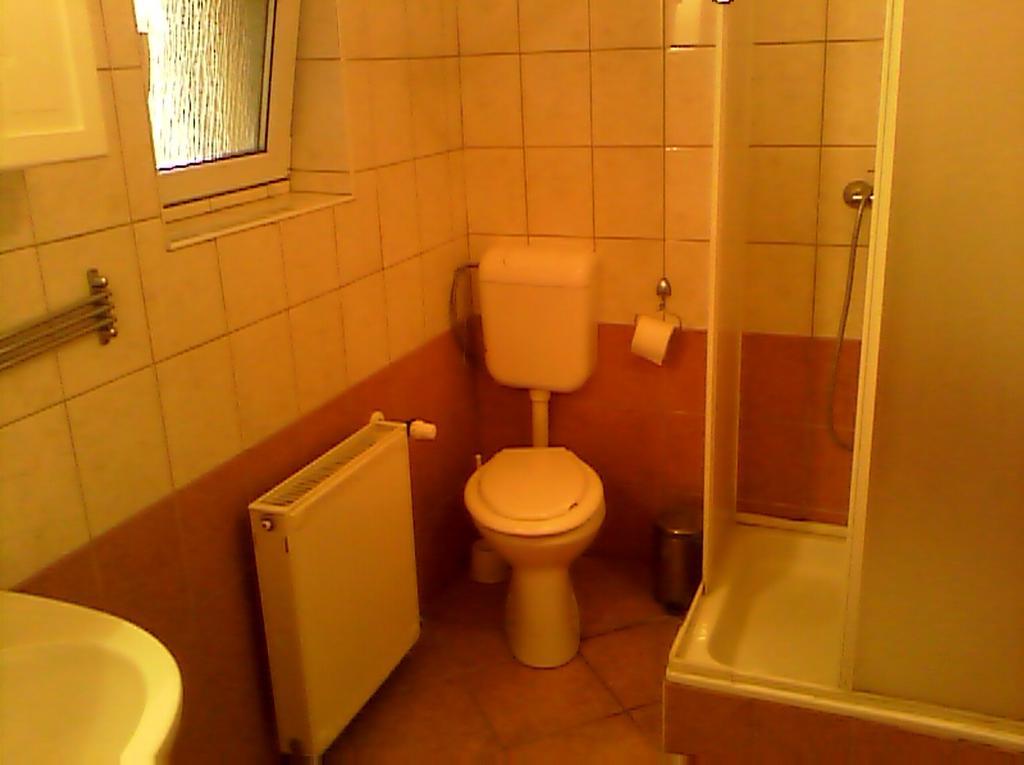 Apartman Sas 6 Daire Hajdúszoboszló Oda fotoğraf